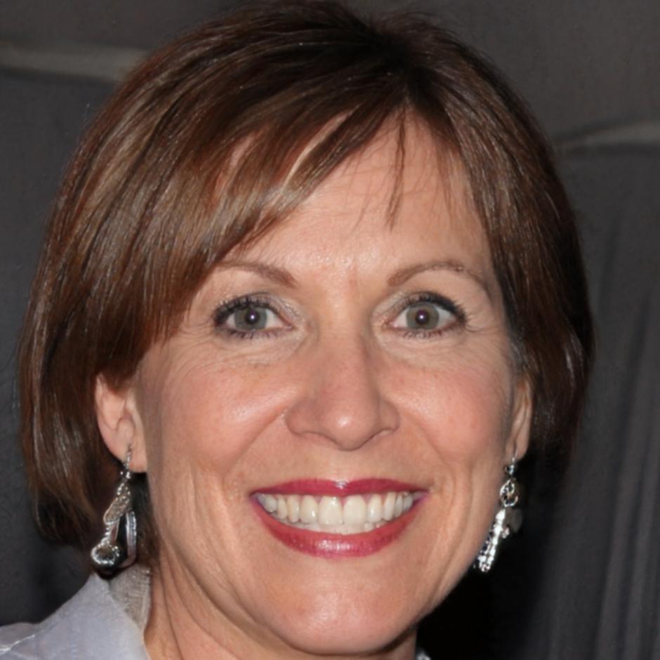 Portrait of Sarah Leblanc